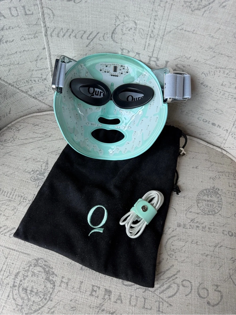 Qure LED Face Mask